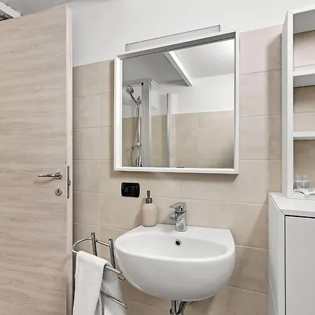 Loft Daiquiri Nel Centro Di Milano, Via Sottocorno, Porta Vittoria شقة *